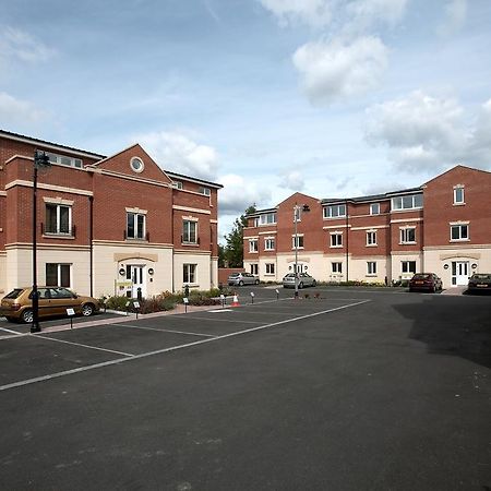 Southwich House By Esa Apartment Swindon Exterior photo
